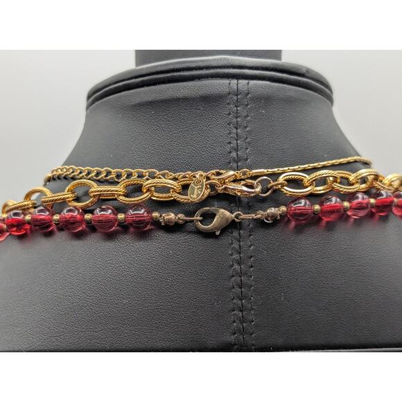 Lot of Three Coordinating Gold Tone & Red Bead Necklaces - Picture 6 of 7